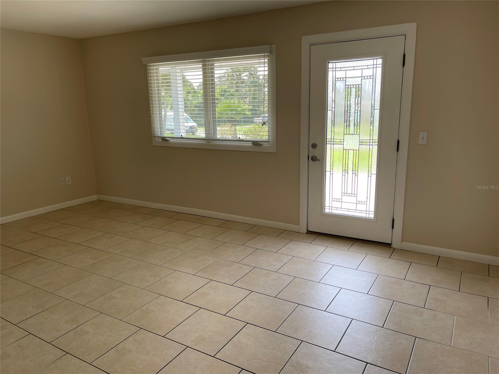 4513 Saxon DRIVE