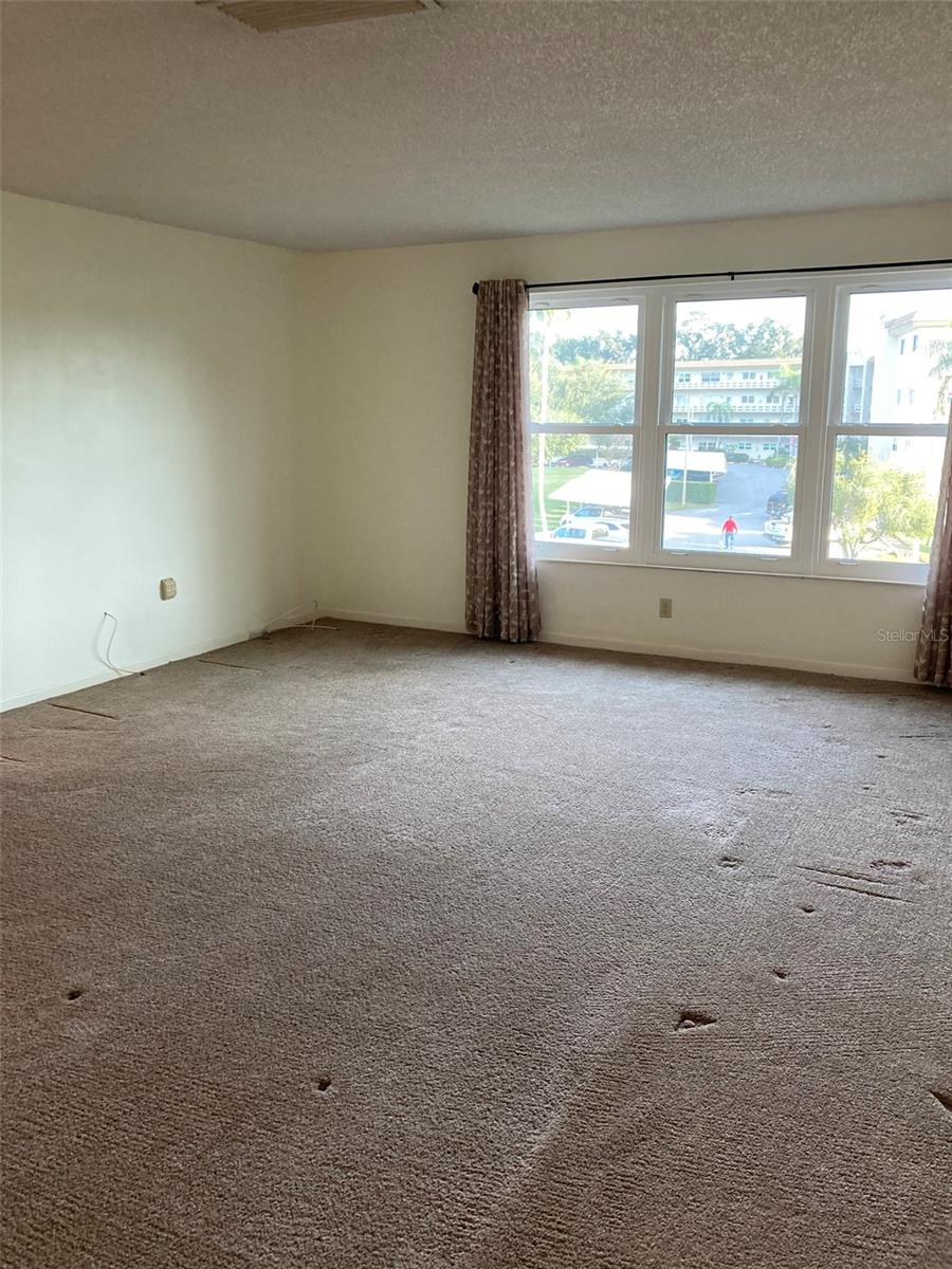 FIVE TOWNS OF ST PETE - Residential