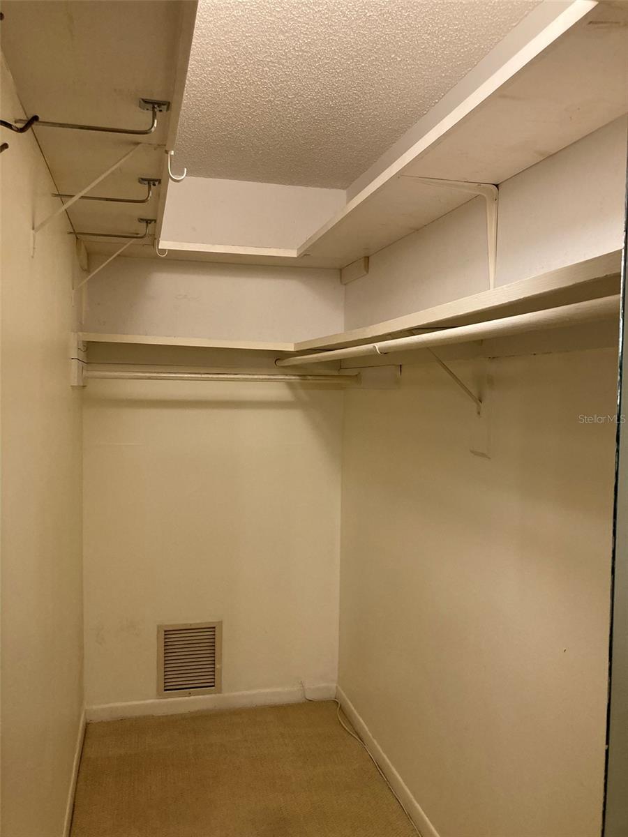 FIVE TOWNS OF ST PETE - Residential