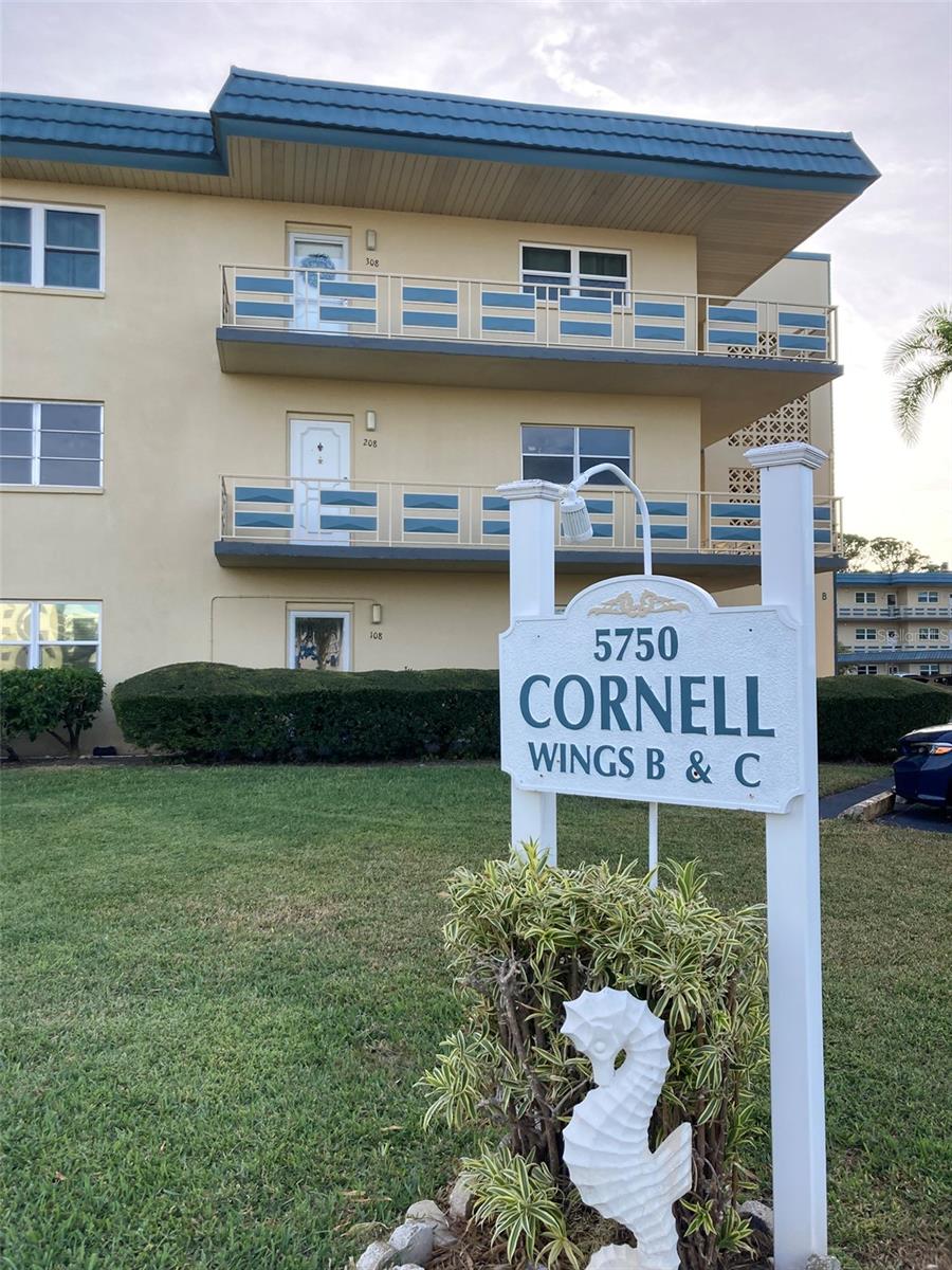 FIVE TOWNS OF ST PETE - Residential