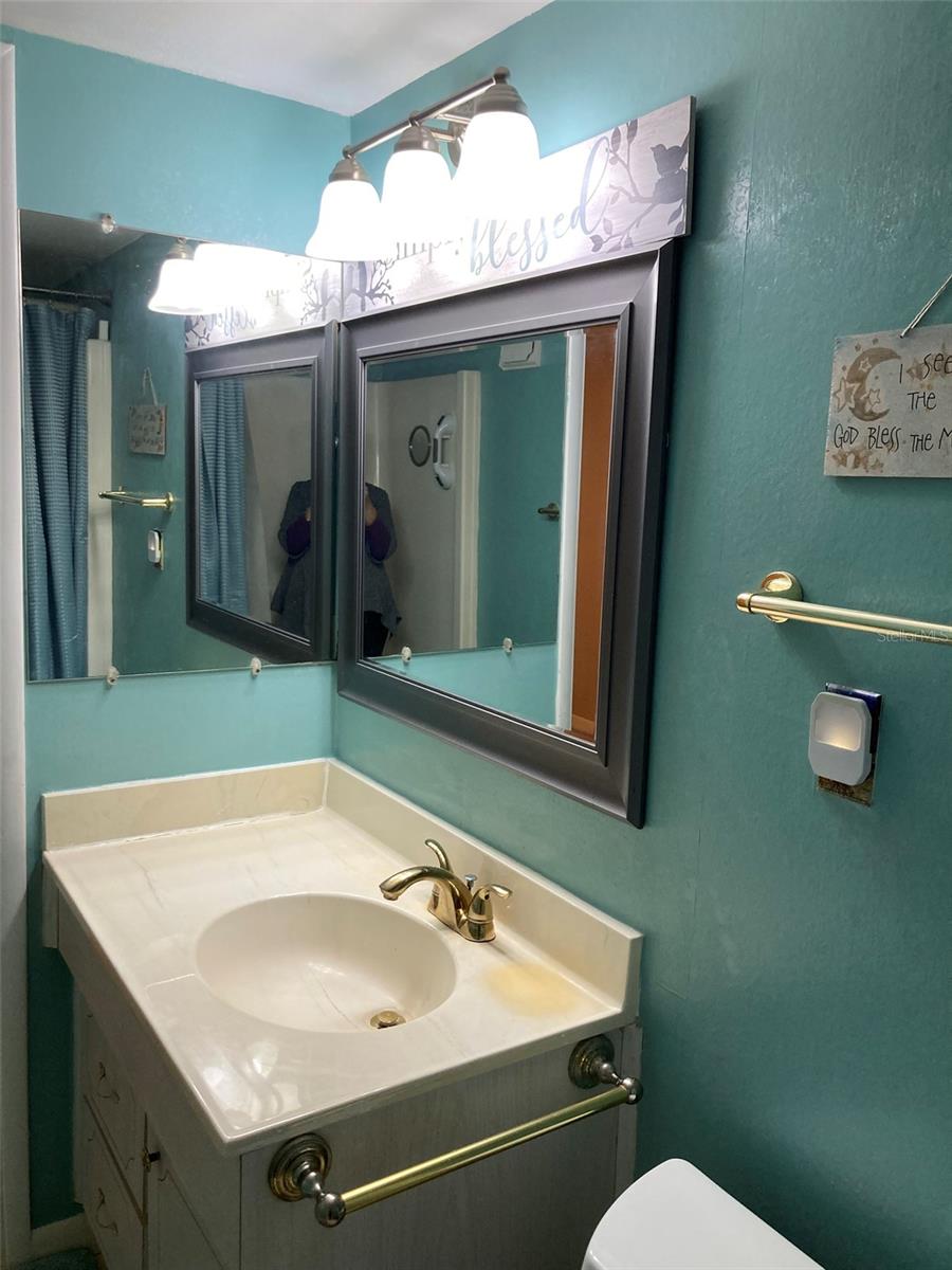 FIVE TOWNS OF ST PETE - Residential