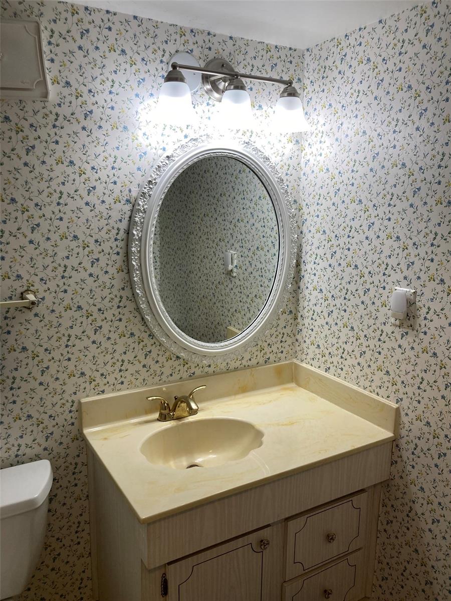 FIVE TOWNS OF ST PETE - Residential