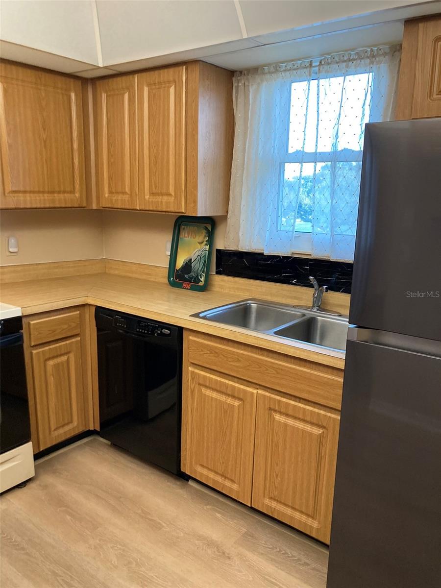 FIVE TOWNS OF ST PETE - Residential