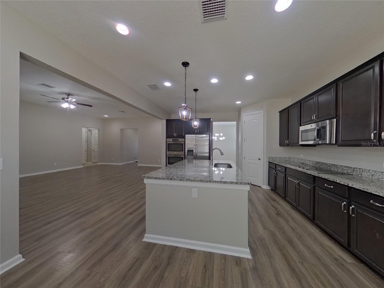 CHANDLER ESTATES - Residential Lease