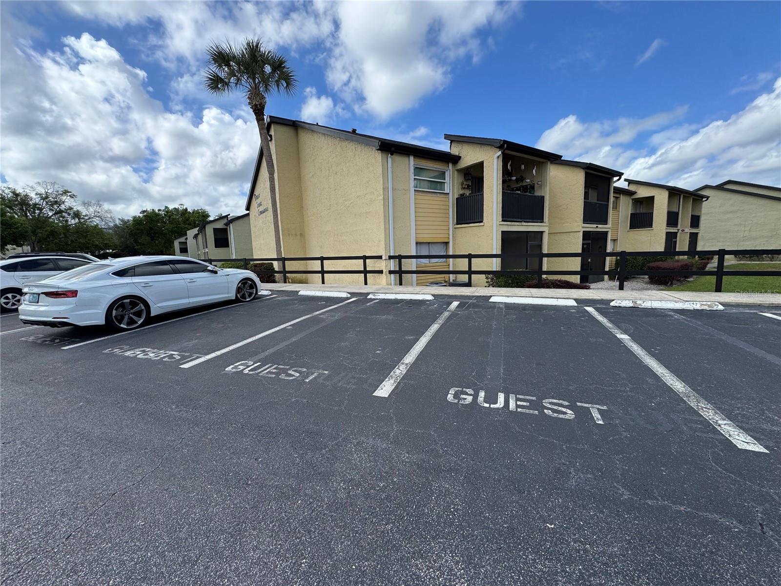 944 LAKE DESTINY ROAD A