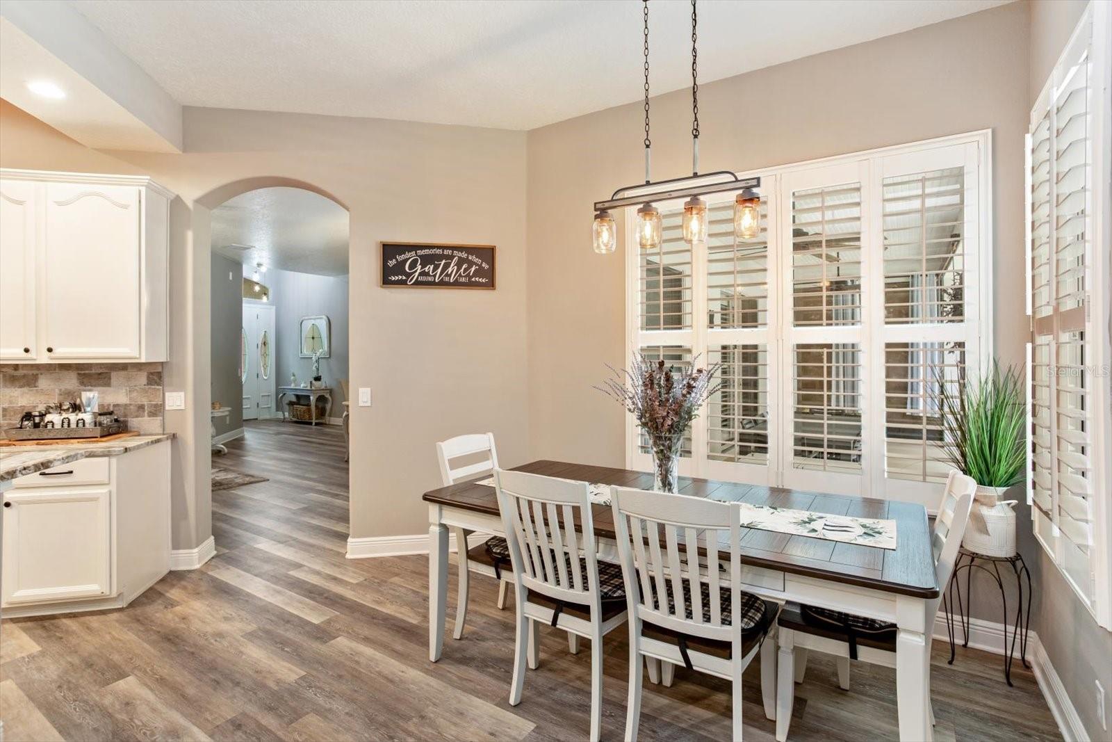 MARKHAM FOREST - Residential