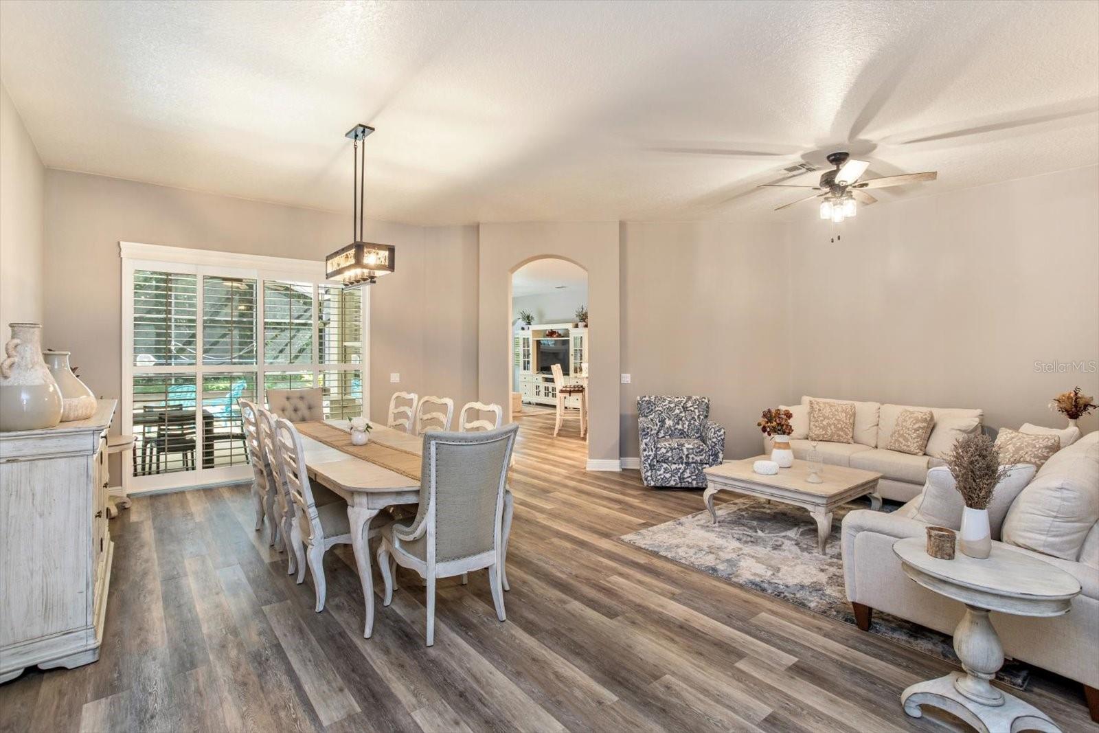 MARKHAM FOREST - Residential