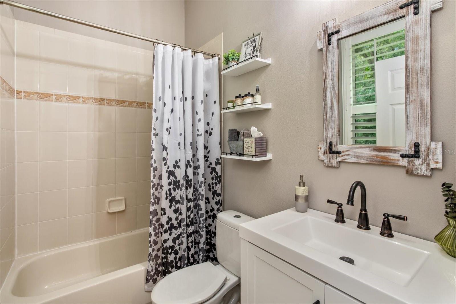 MARKHAM FOREST - Residential