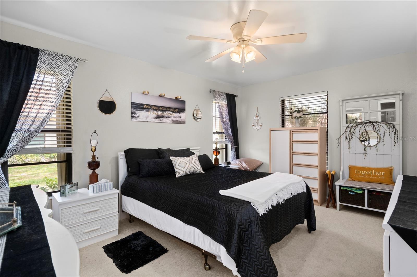 KINGSWAY GOLF VILLAS - Residential