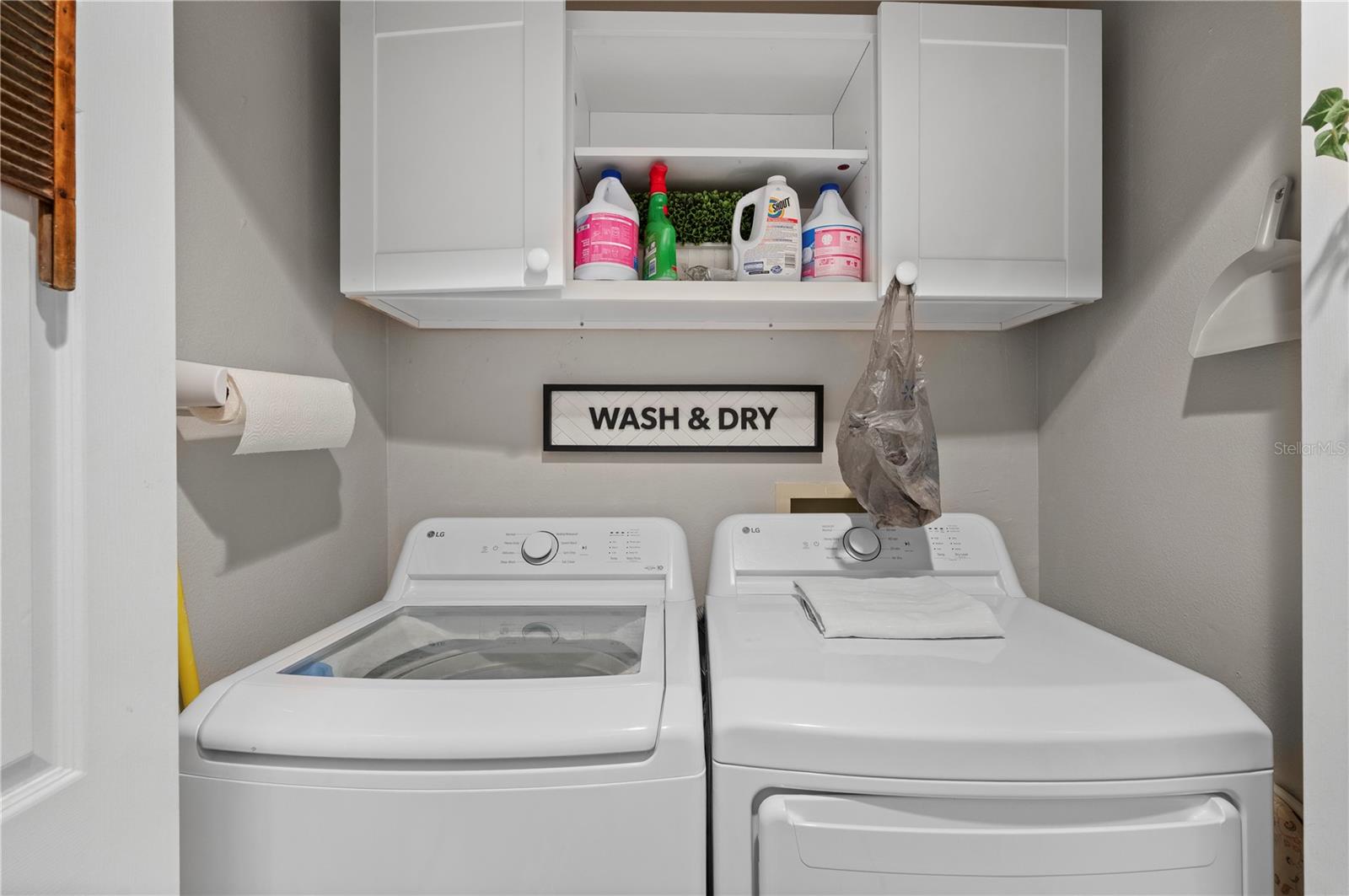 KINGSWAY GOLF VILLAS - Residential