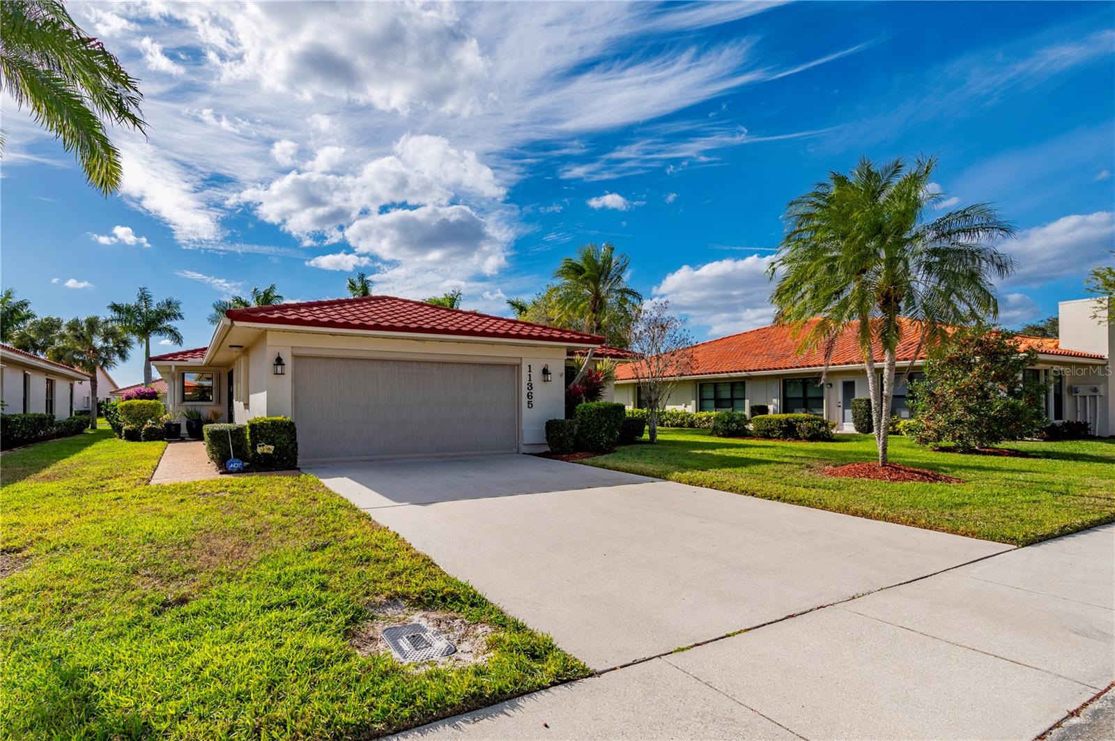 KINGSWAY GOLF VILLAS - Residential