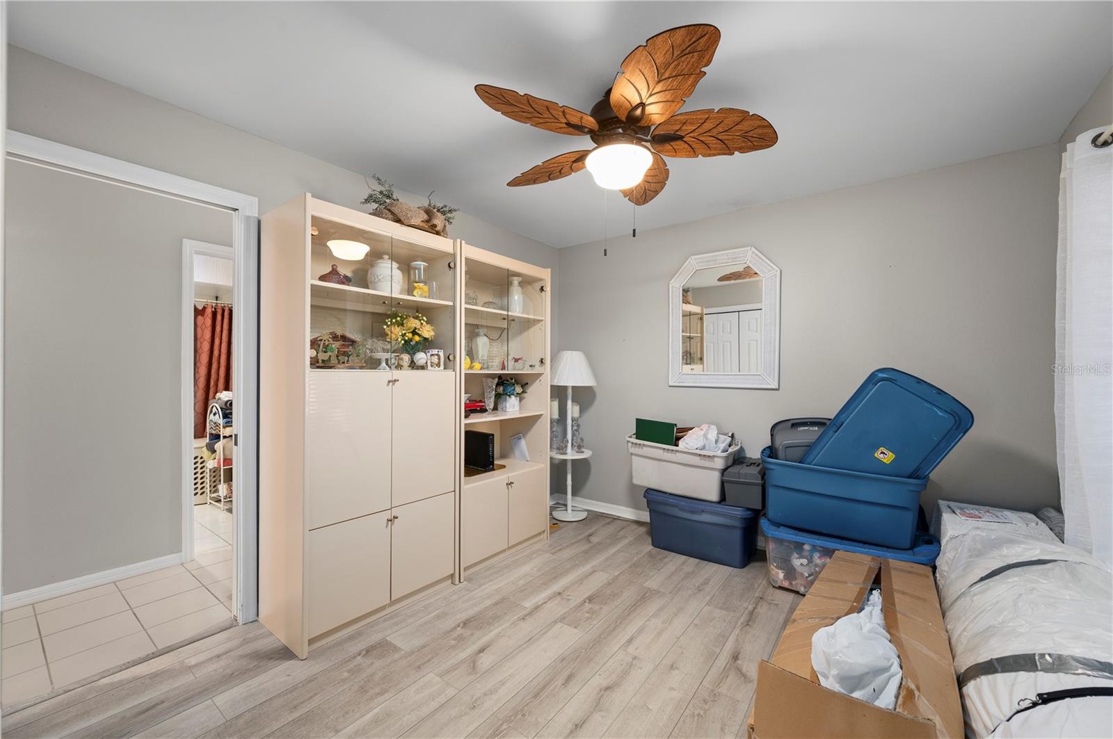 KINGSWAY GOLF VILLAS - Residential