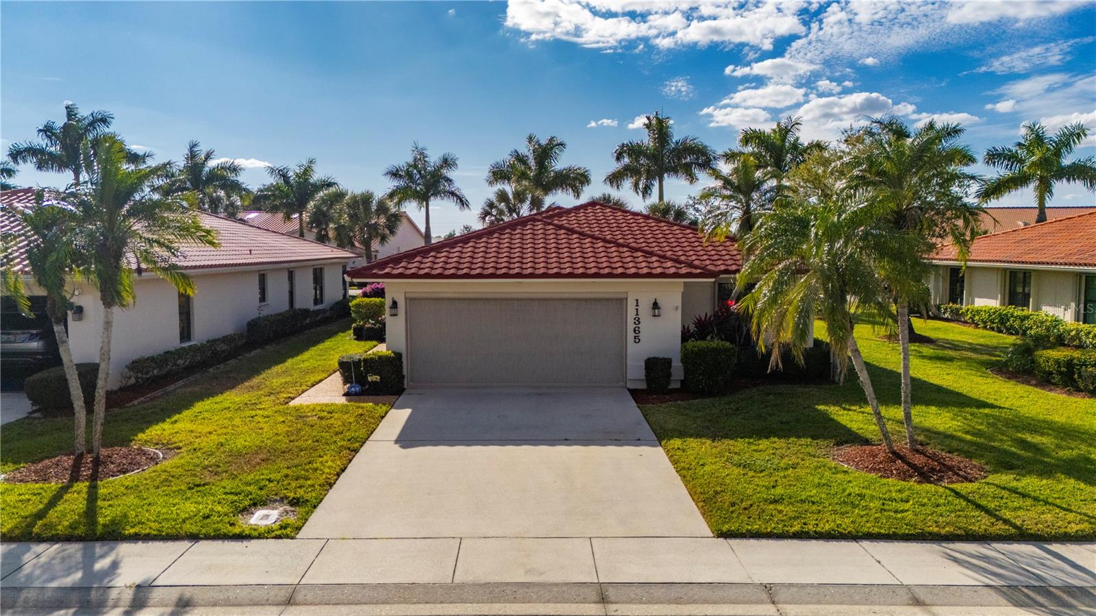 KINGSWAY GOLF VILLAS - Residential