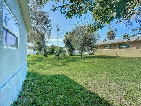 A home in DAYTONA BEACH