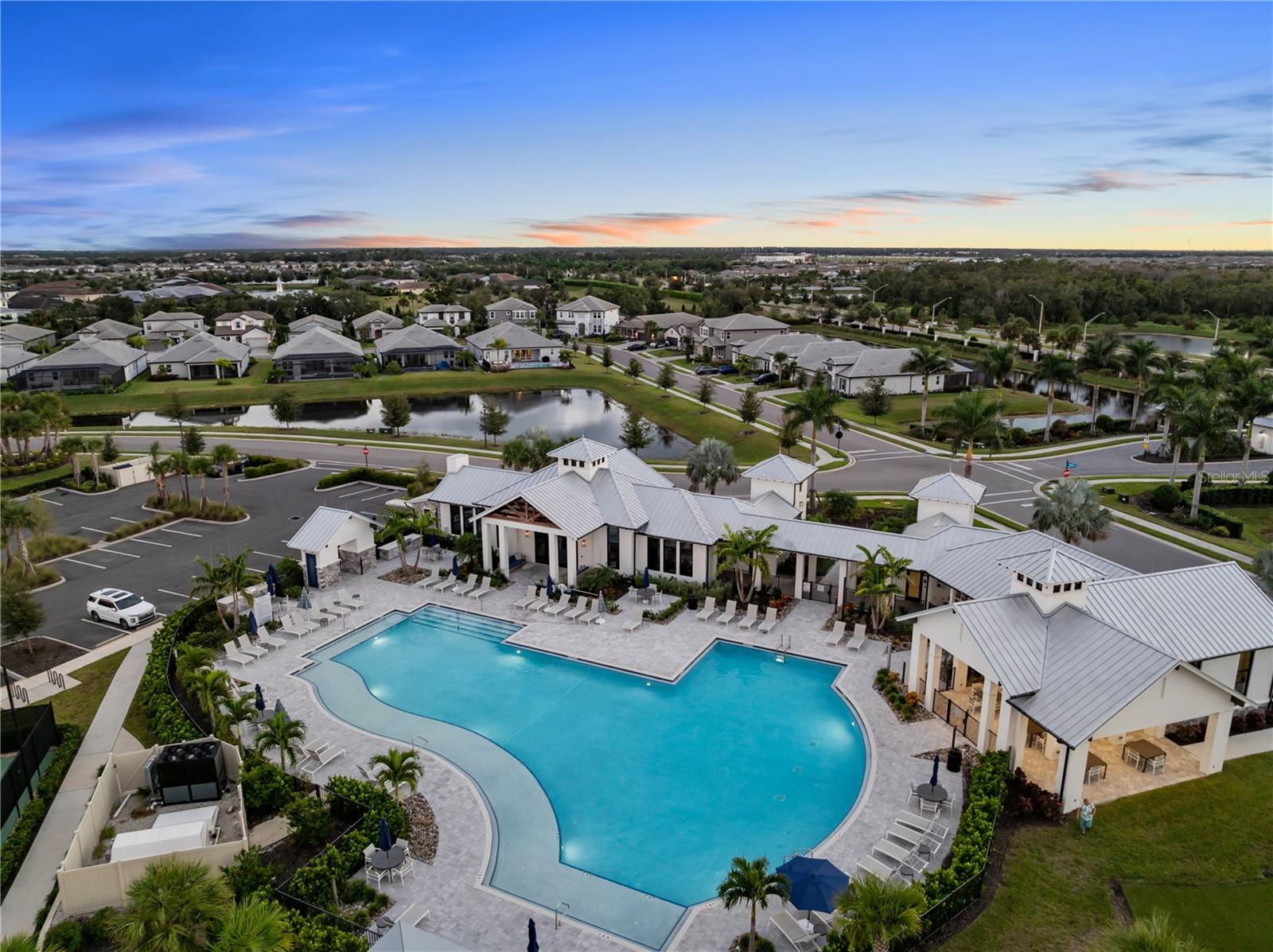 SWEETWATER AT LAKEWOOD RANCH PH I & II - Residential