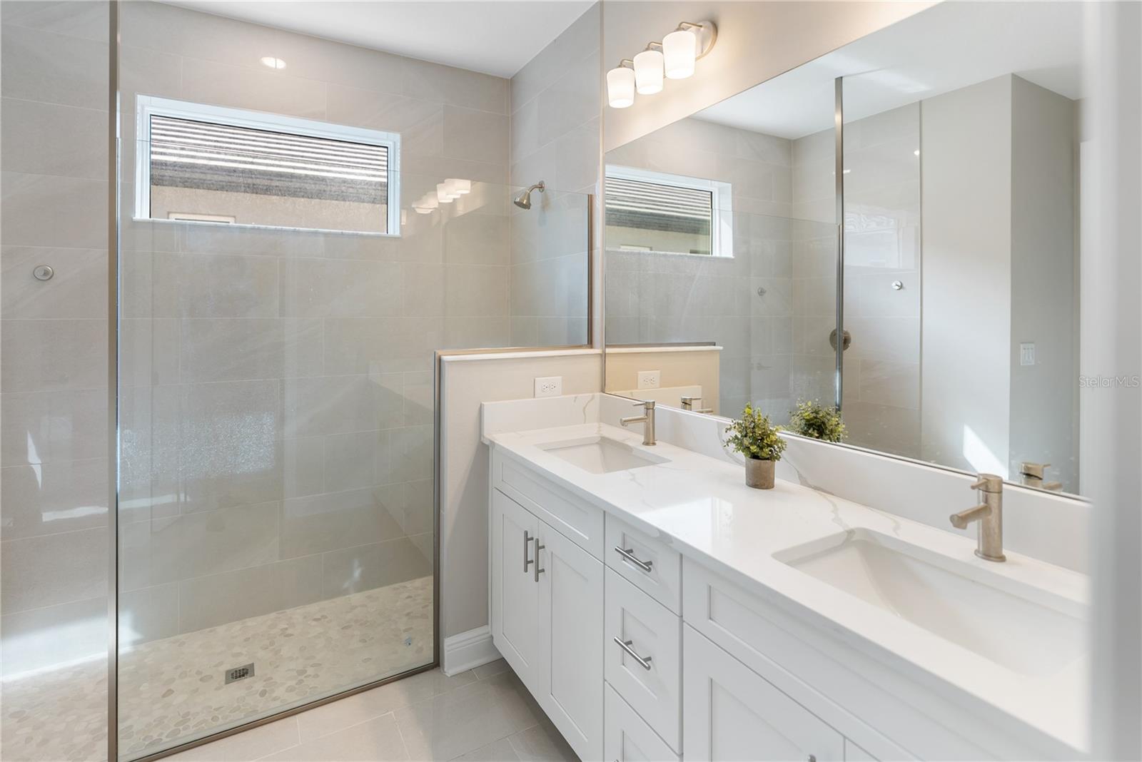 SWEETWATER AT LAKEWOOD RANCH PH I & II - Residential