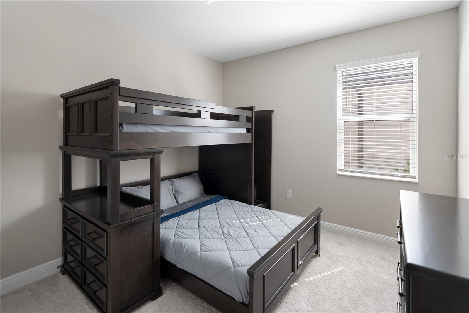 SWEETWATER AT LAKEWOOD RANCH PH I & II - Residential