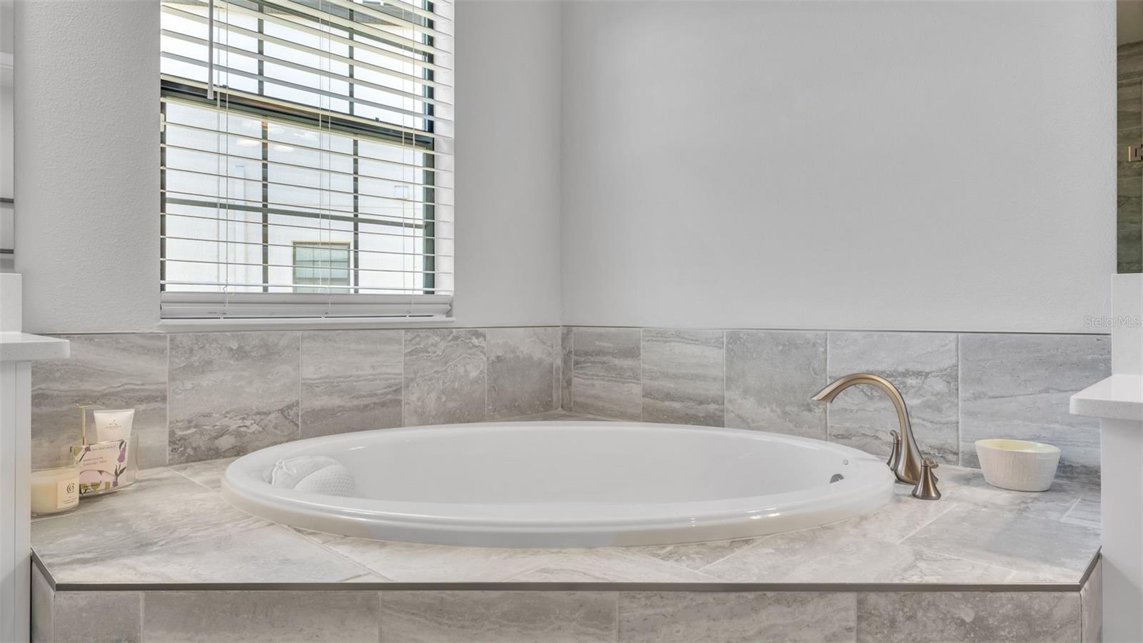 HINTON HAWKSTONE PH 2A & 2B2 - Residential