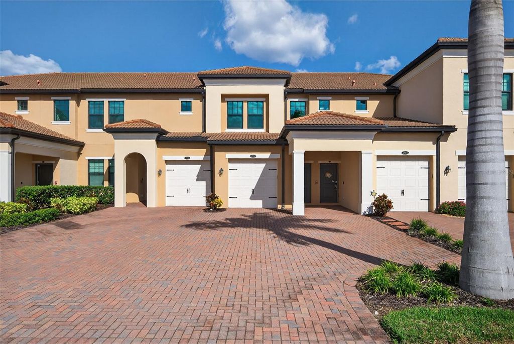 Photo of 10047 Crooked Creek Drive #202, Venice, FL 34293 (MLS # A4665376)