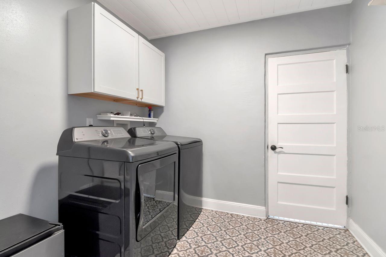 MOBLEYS SUB - Residential