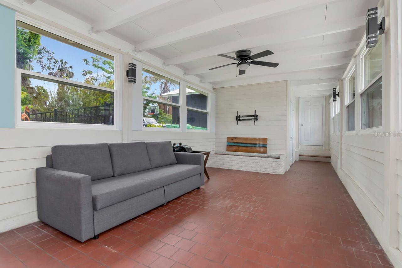 MOBLEYS SUB - Residential