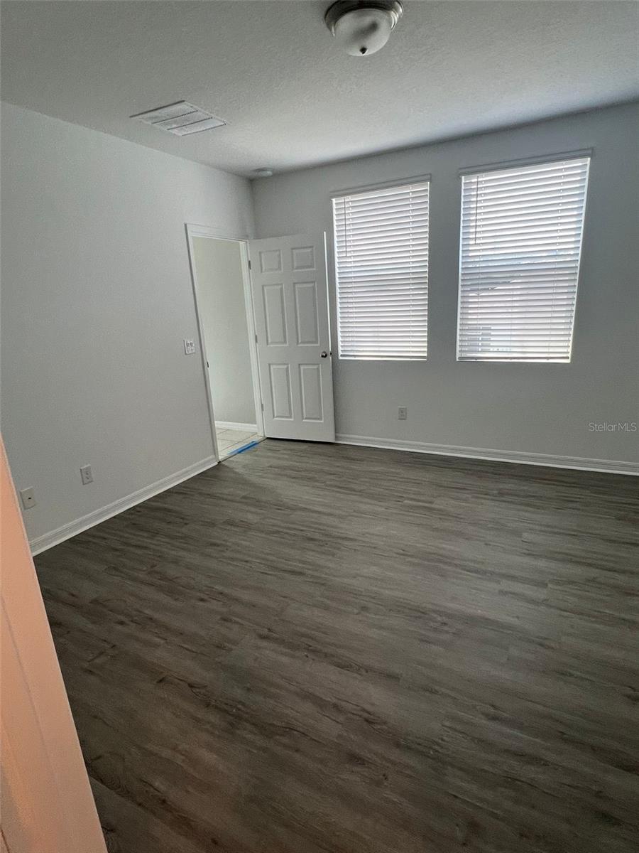 LAKE DENHAM ESTATES - Residential