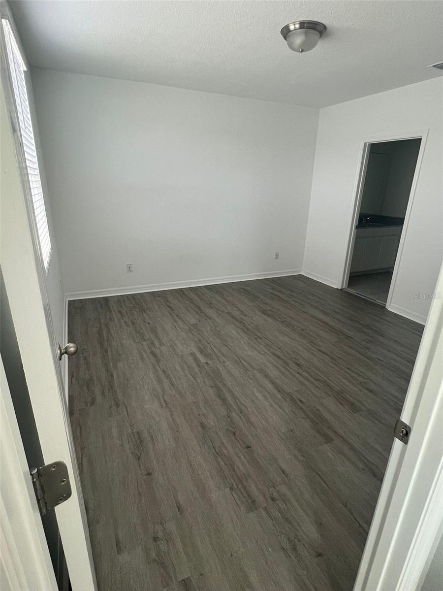 LAKE DENHAM ESTATES - Residential