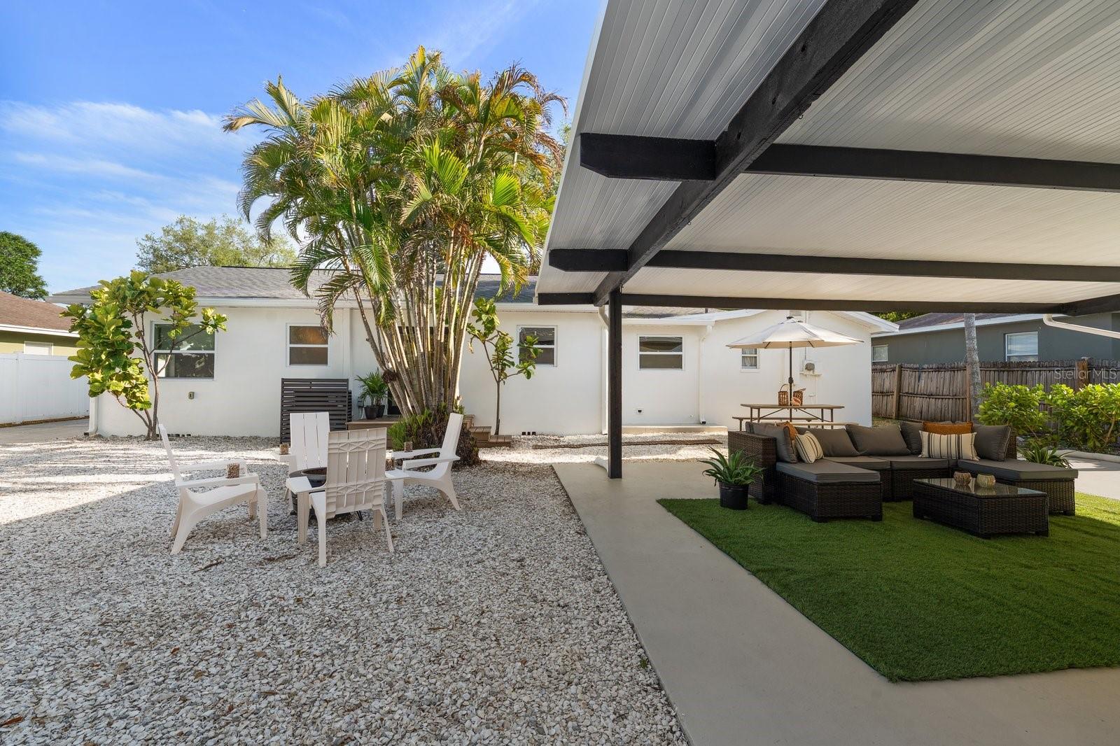 SHADOW LAWN - Residential