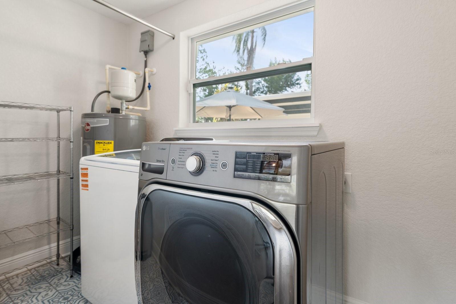 SHADOW LAWN - Residential