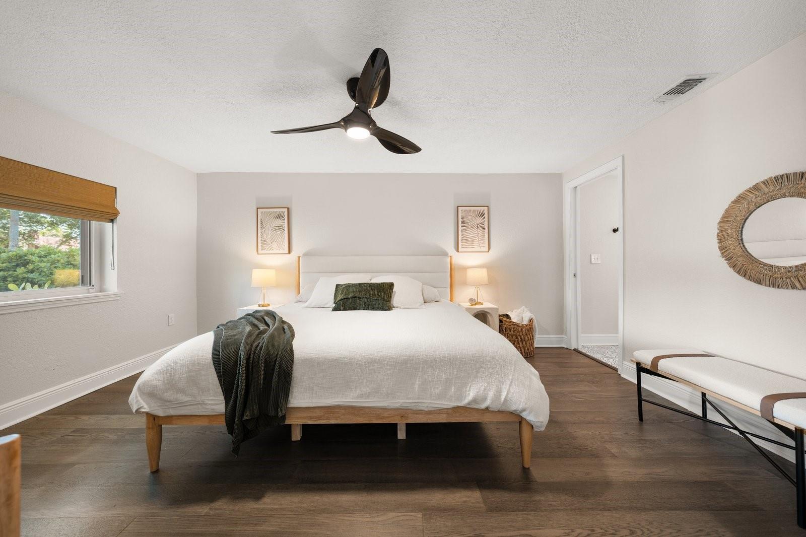 SHADOW LAWN - Residential