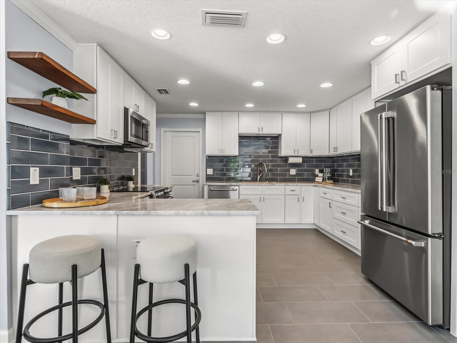 MAPLEWOOD - Residential