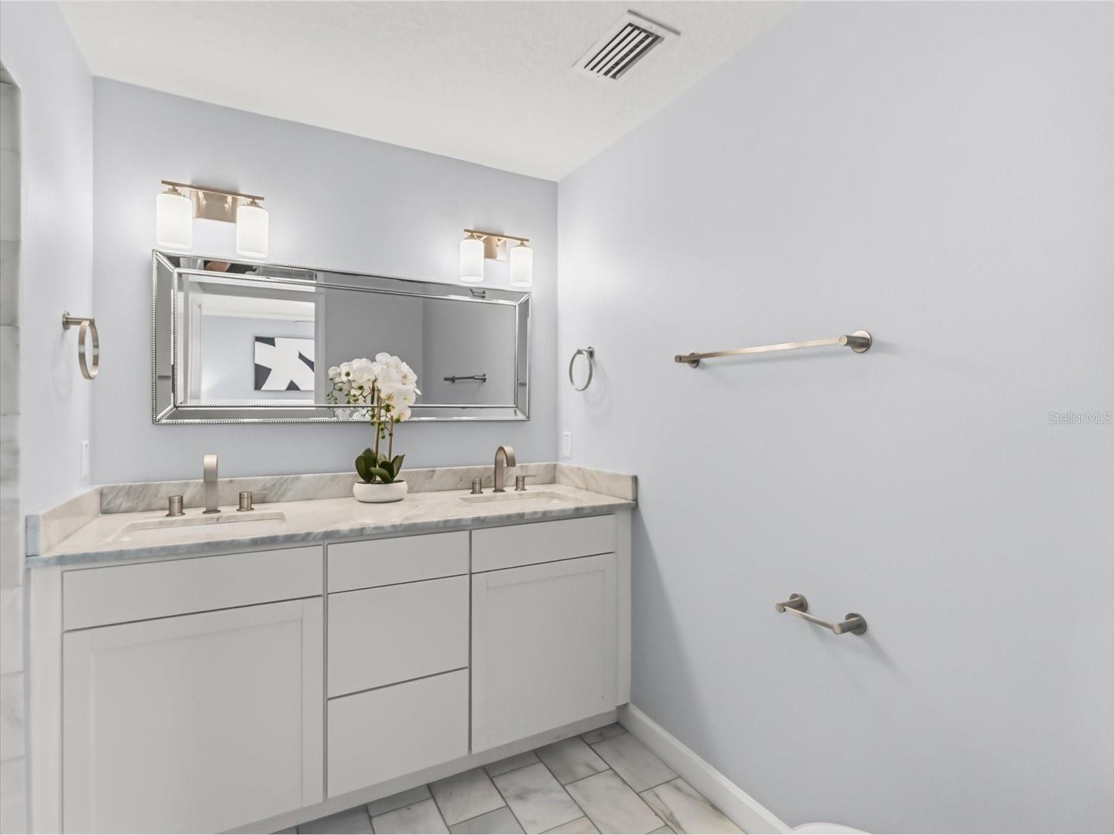 MAPLEWOOD - Residential