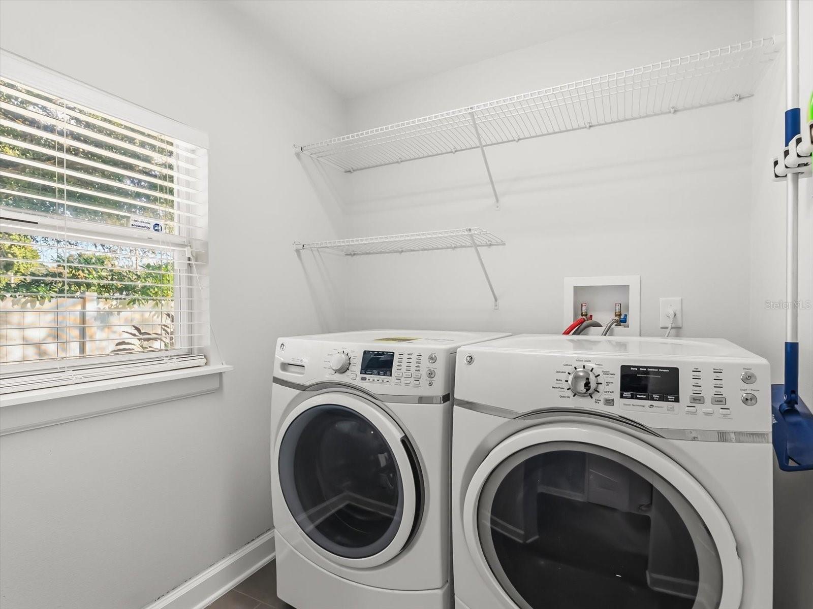 MAPLEWOOD - Residential