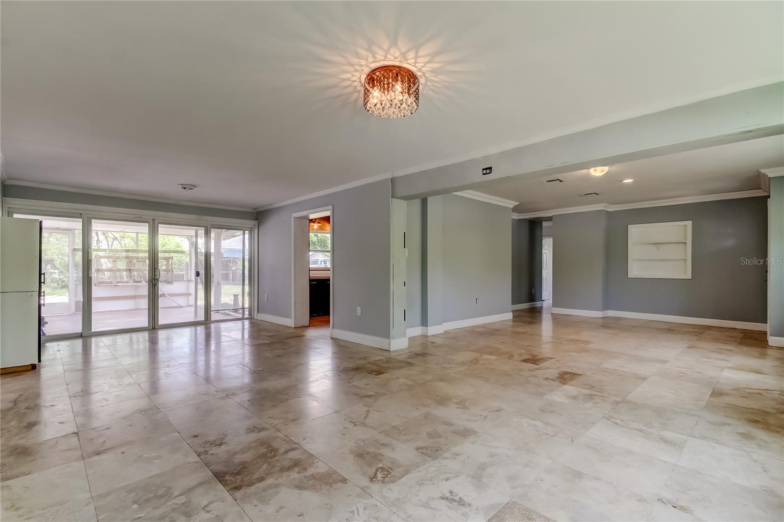 1242 BERMUDA STREET