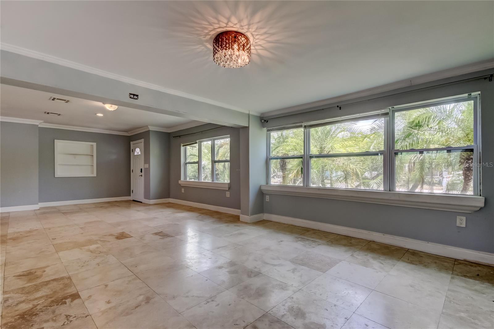 1242 BERMUDA STREET