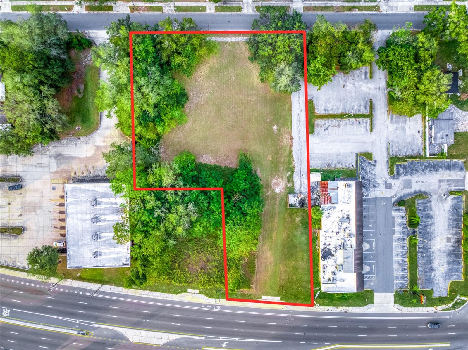 TWIN LAKE PARK - Land