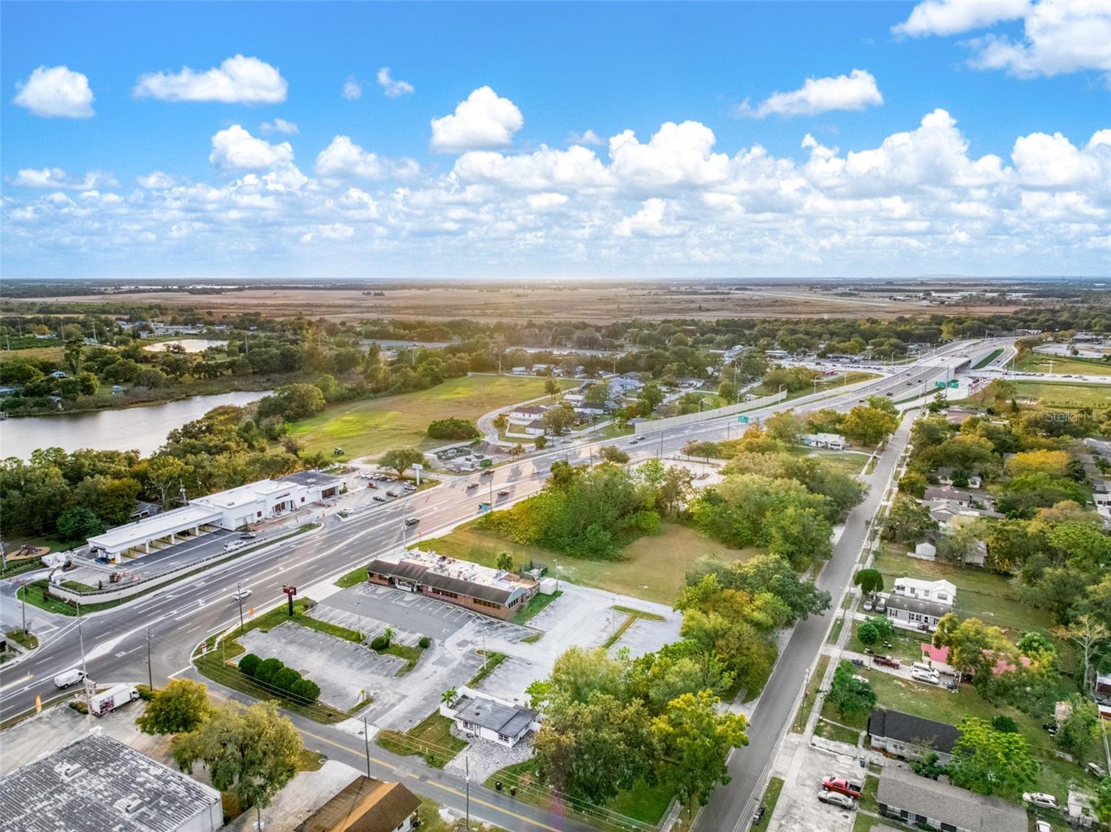 TWIN LAKE PARK - Land