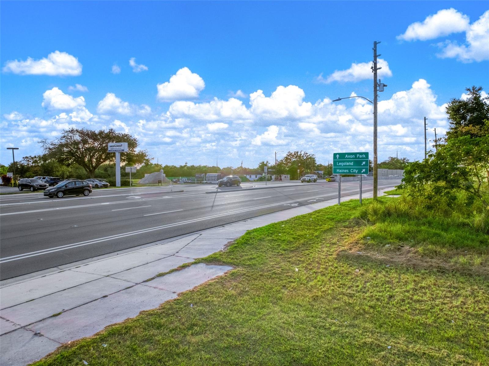 TWIN LAKE PARK - Land