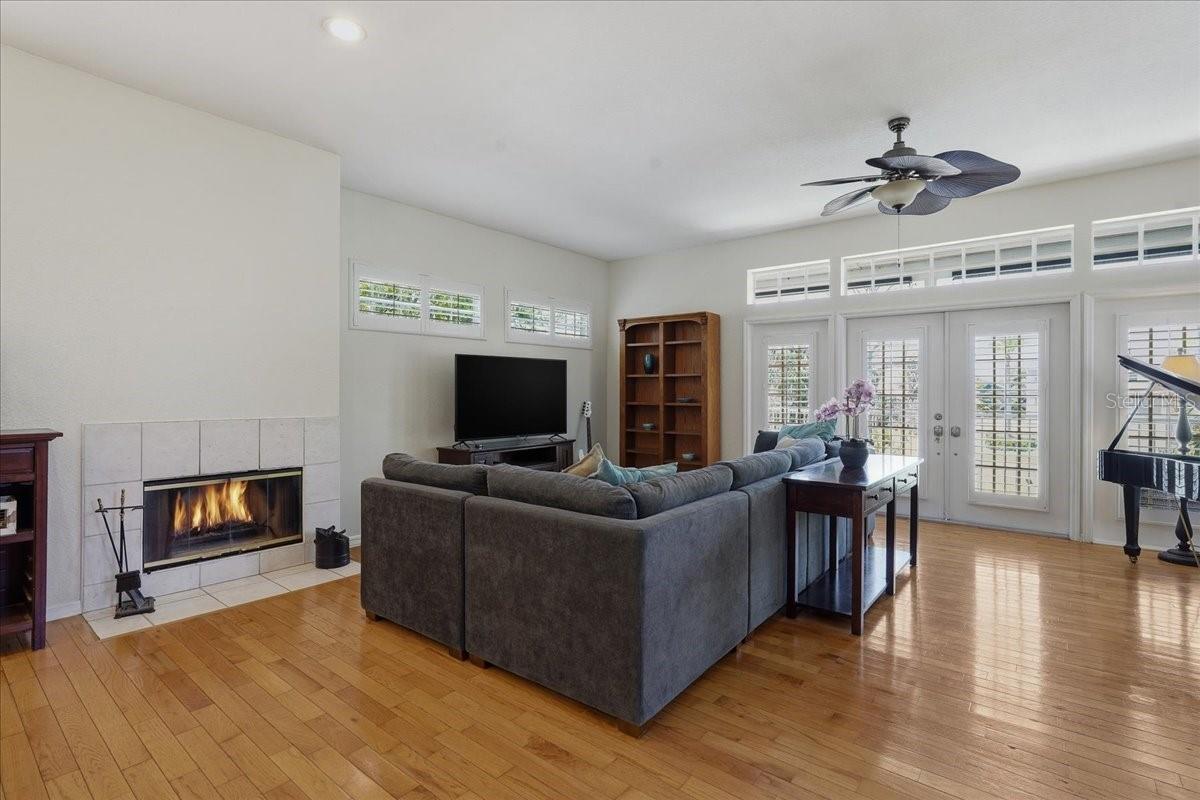 OZONA SHORES 1ST ADD - Residential