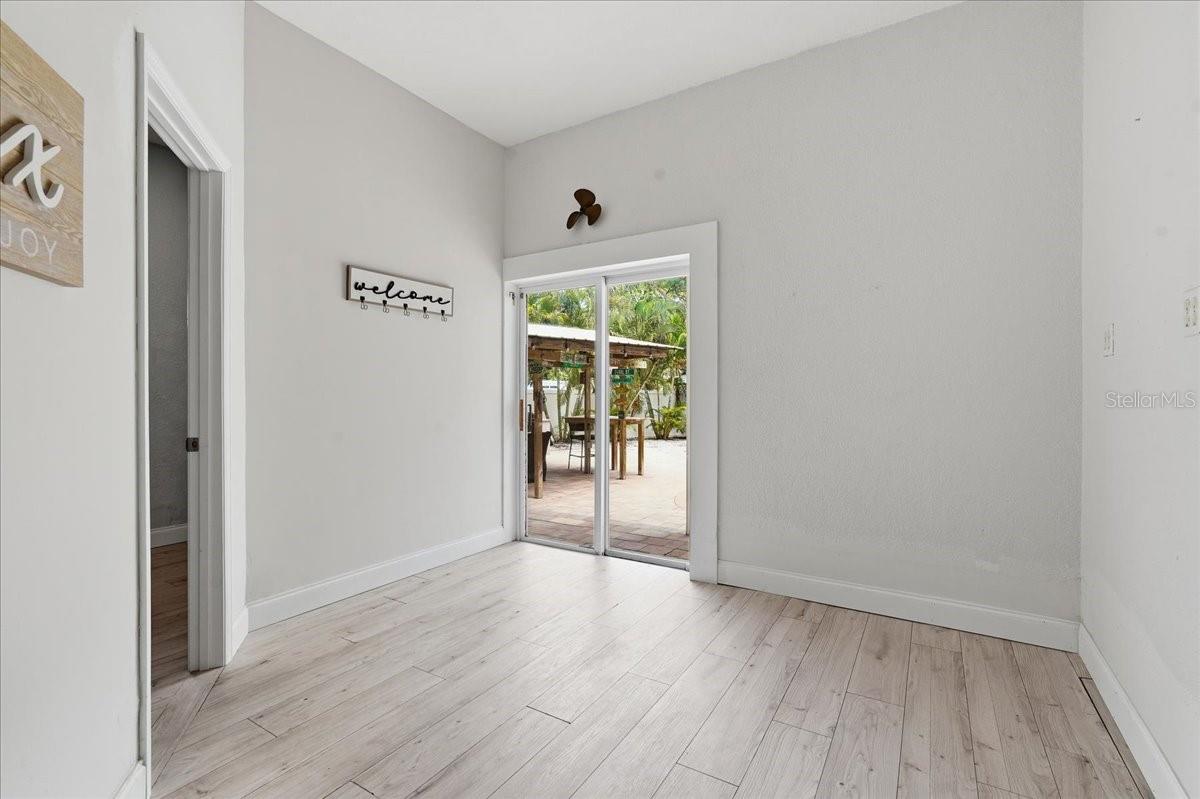 OZONA SHORES 1ST ADD - Residential