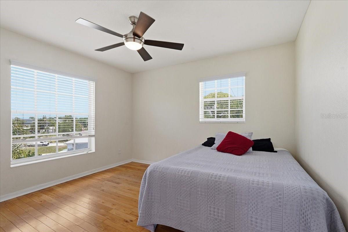 OZONA SHORES 1ST ADD - Residential