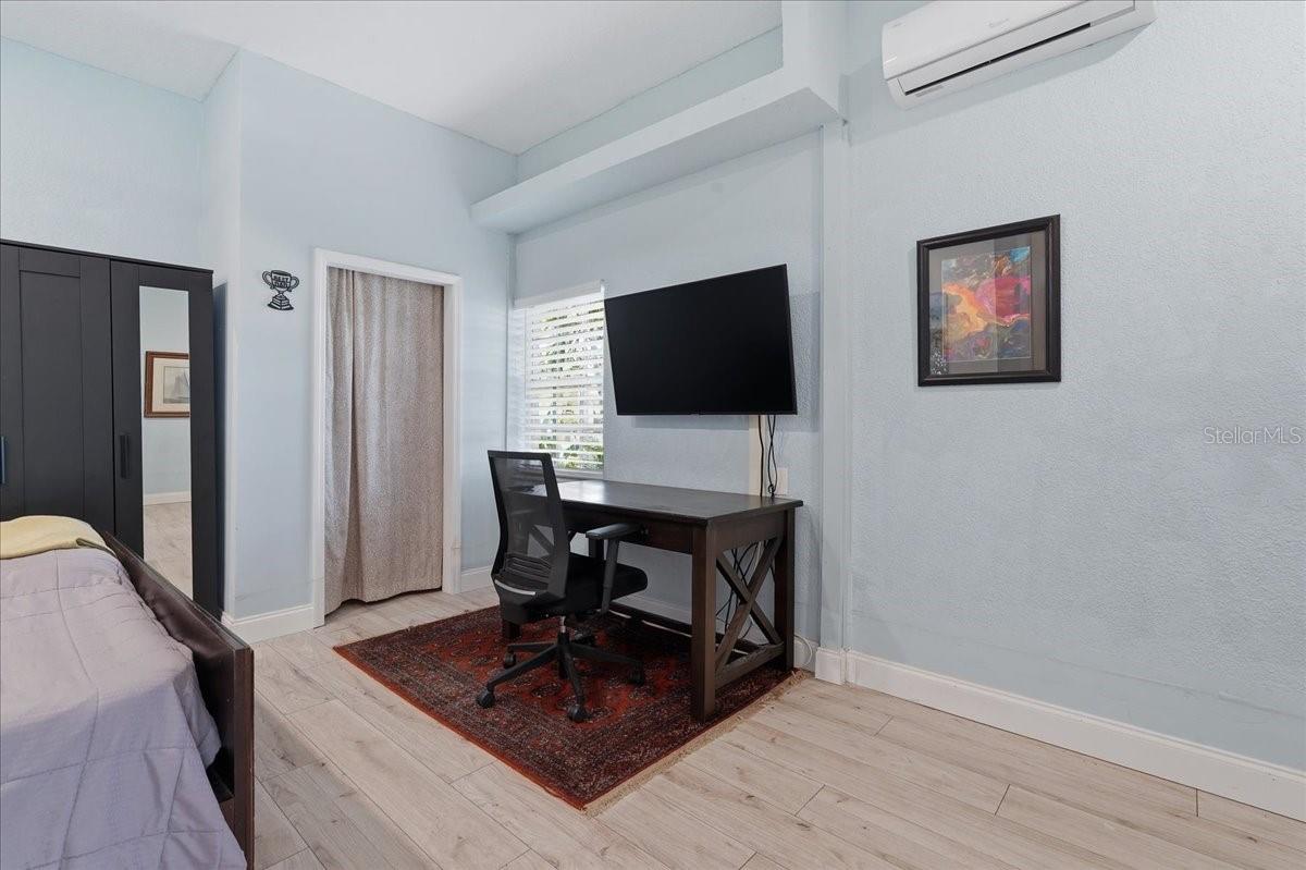 OZONA SHORES 1ST ADD - Residential