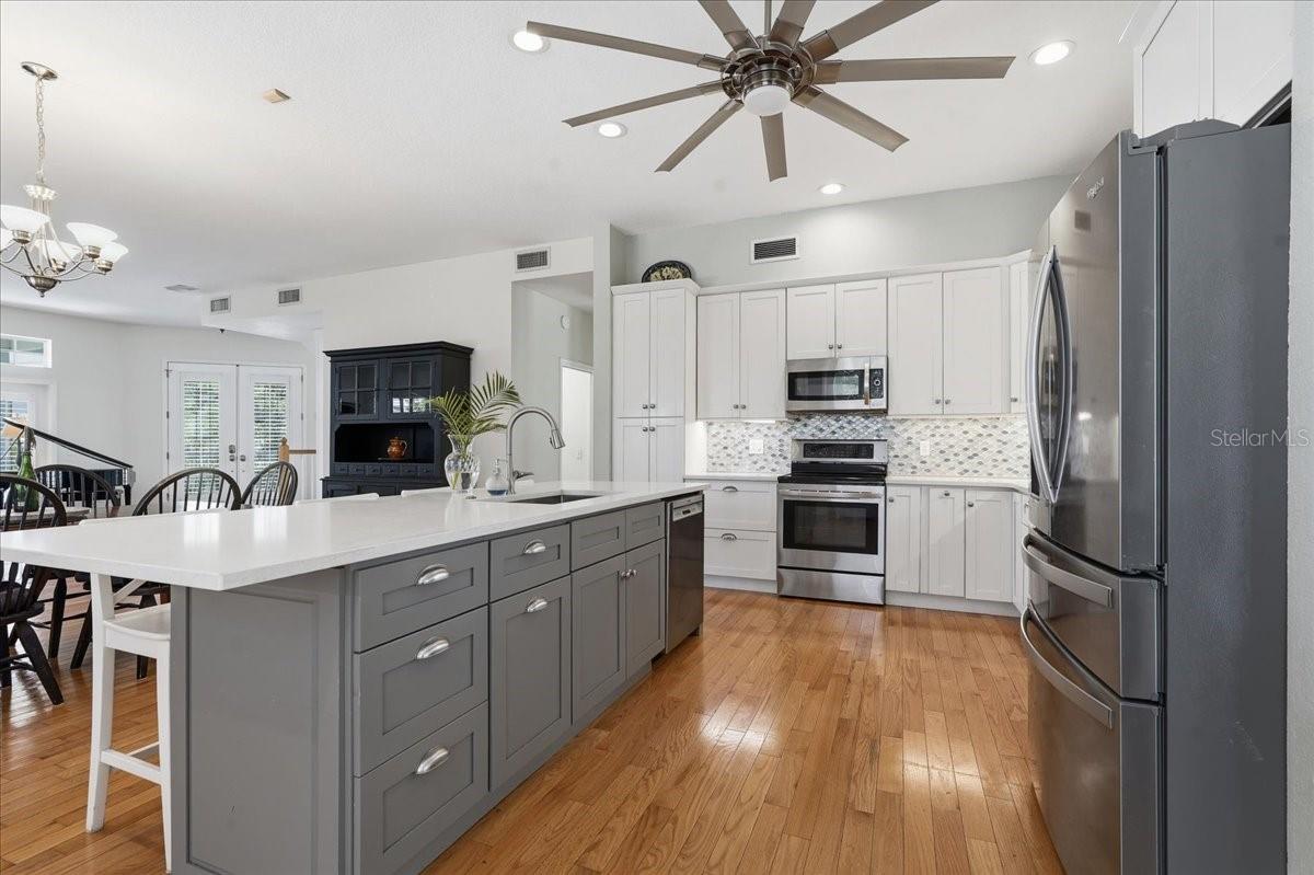 OZONA SHORES 1ST ADD - Residential