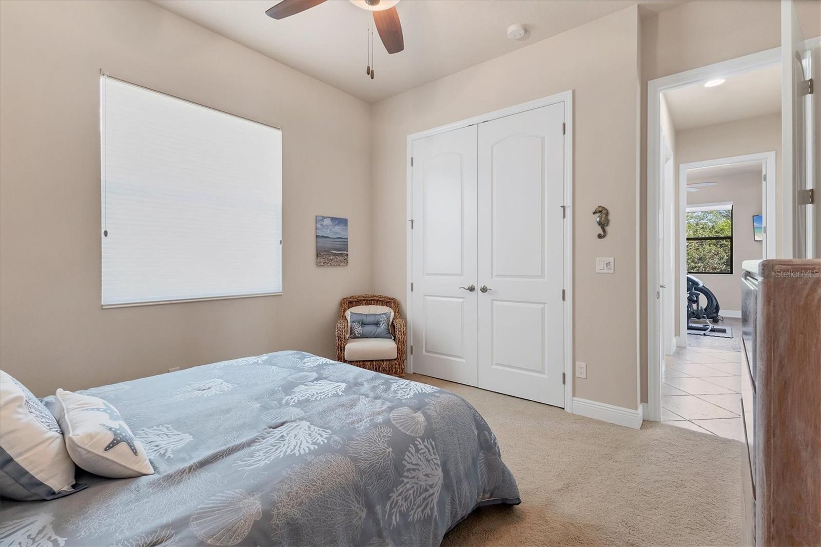 FOUNDERS CLUB - Residential