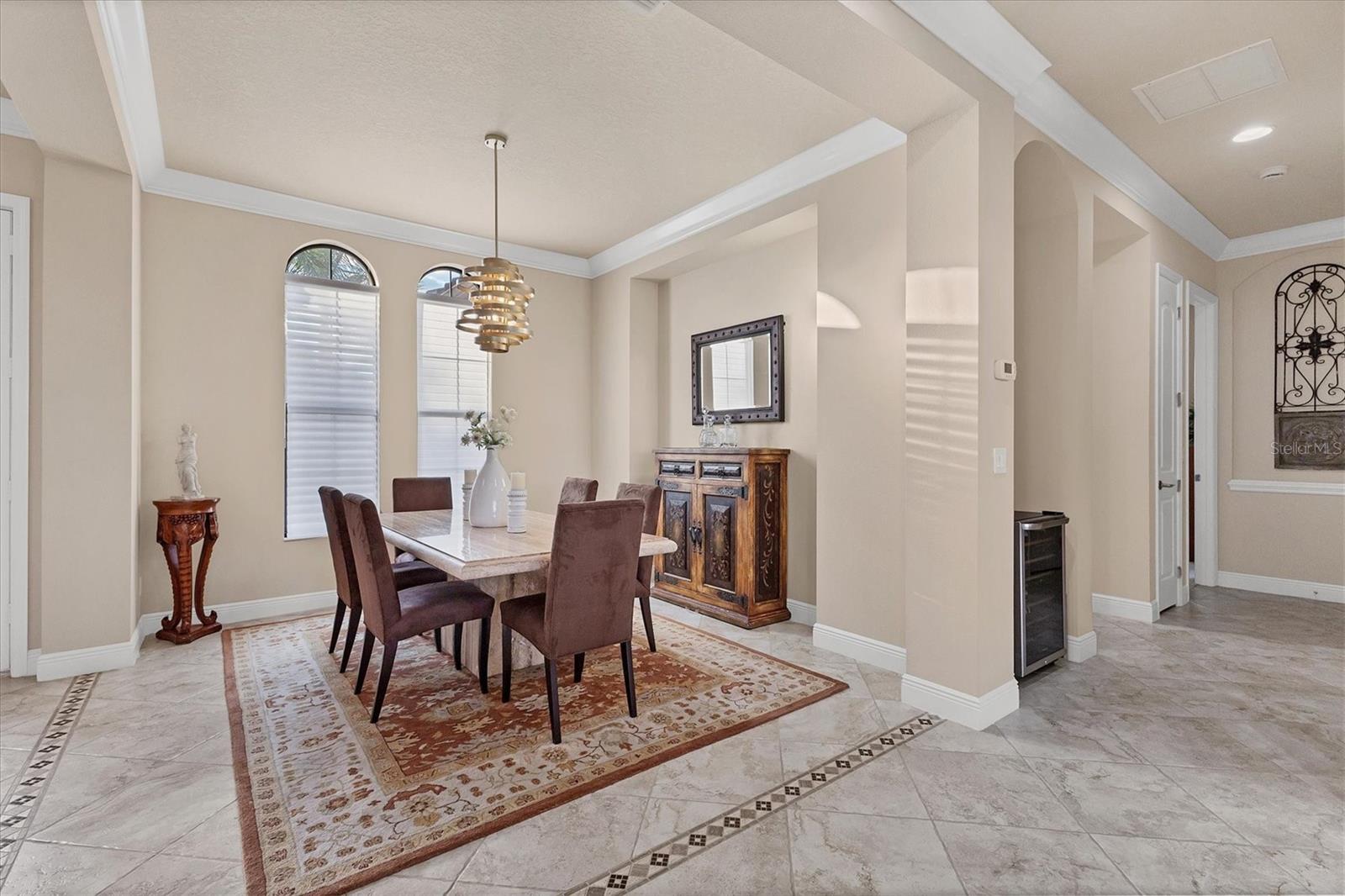 FOUNDERS CLUB - Residential