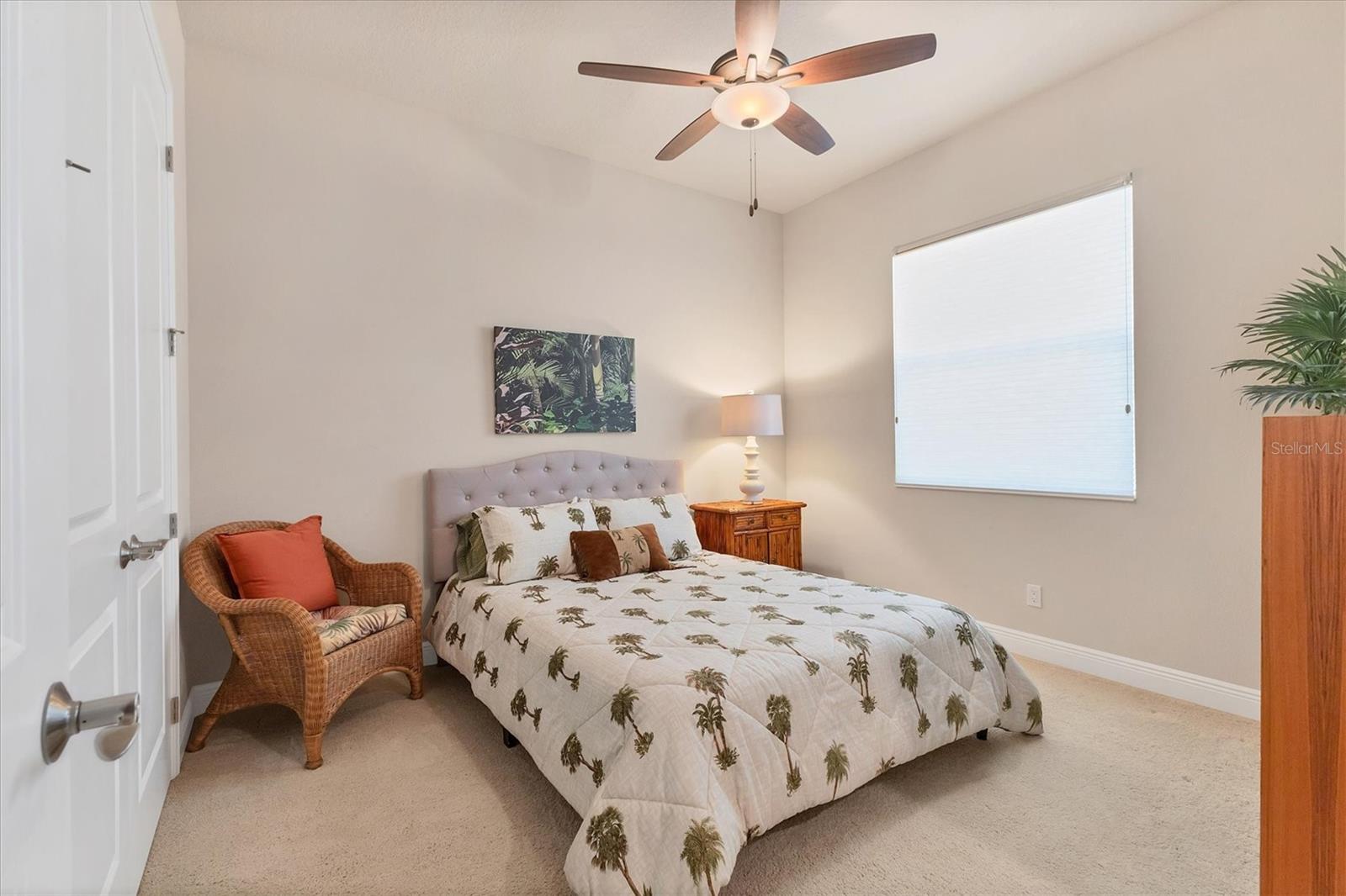 FOUNDERS CLUB - Residential