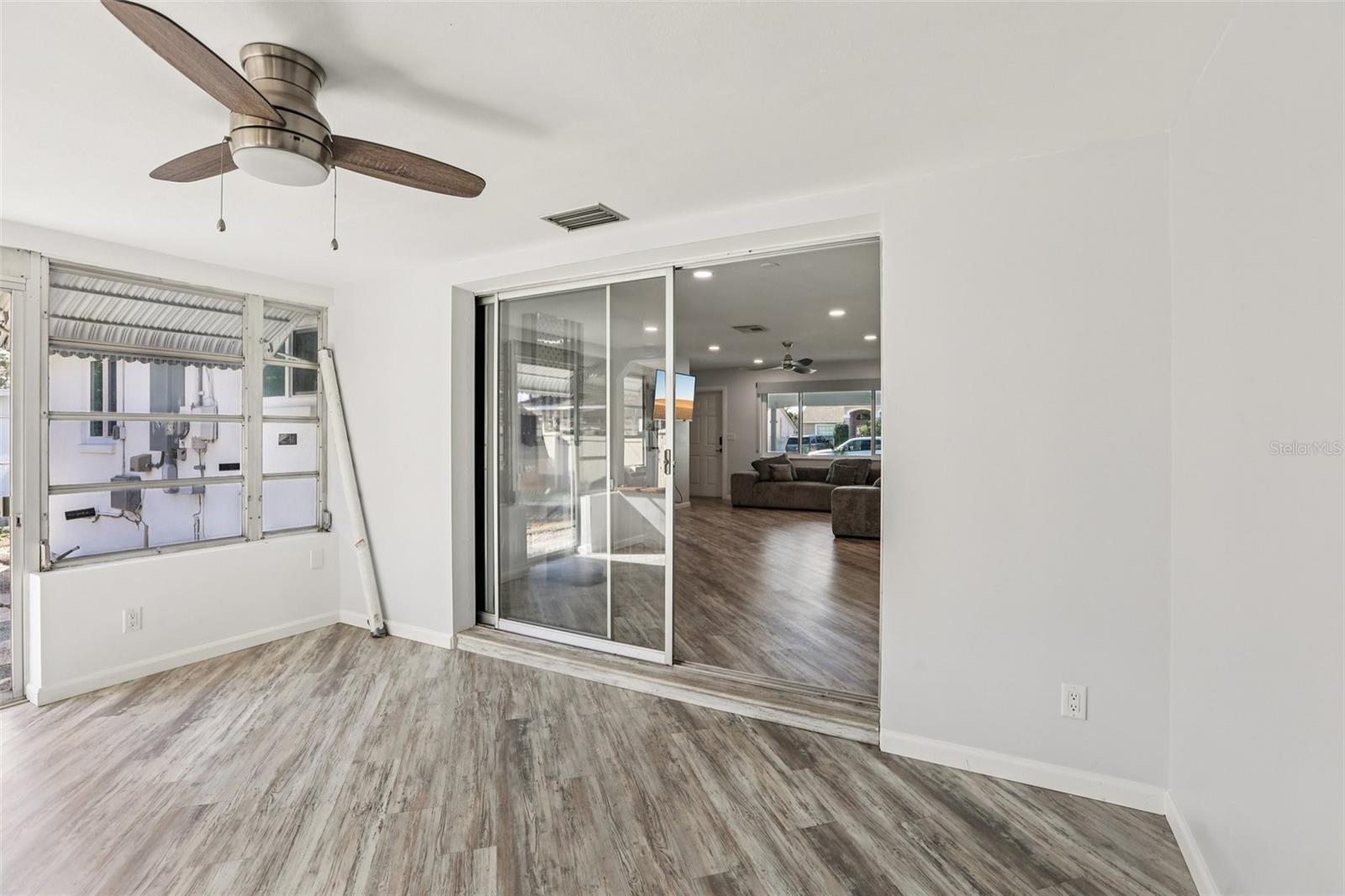 LAKE SEMINOLE VISTA SUB - Residential