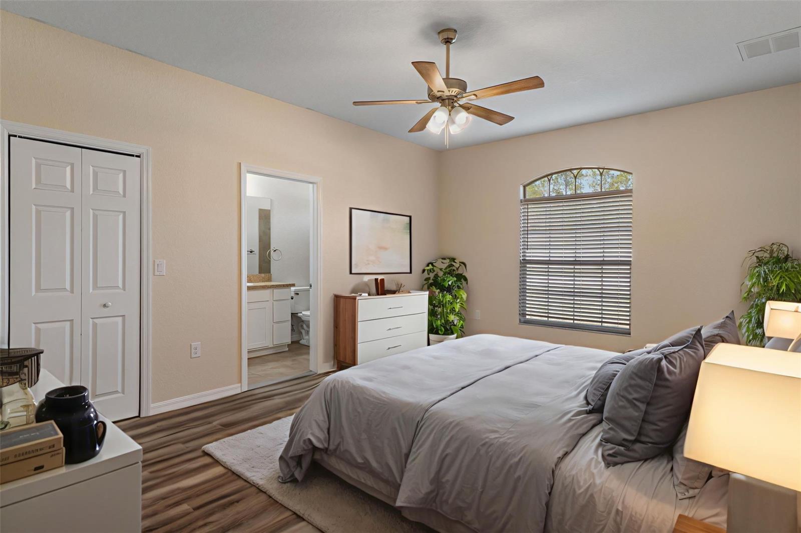 ROYAL HIGHLANDS - Residential