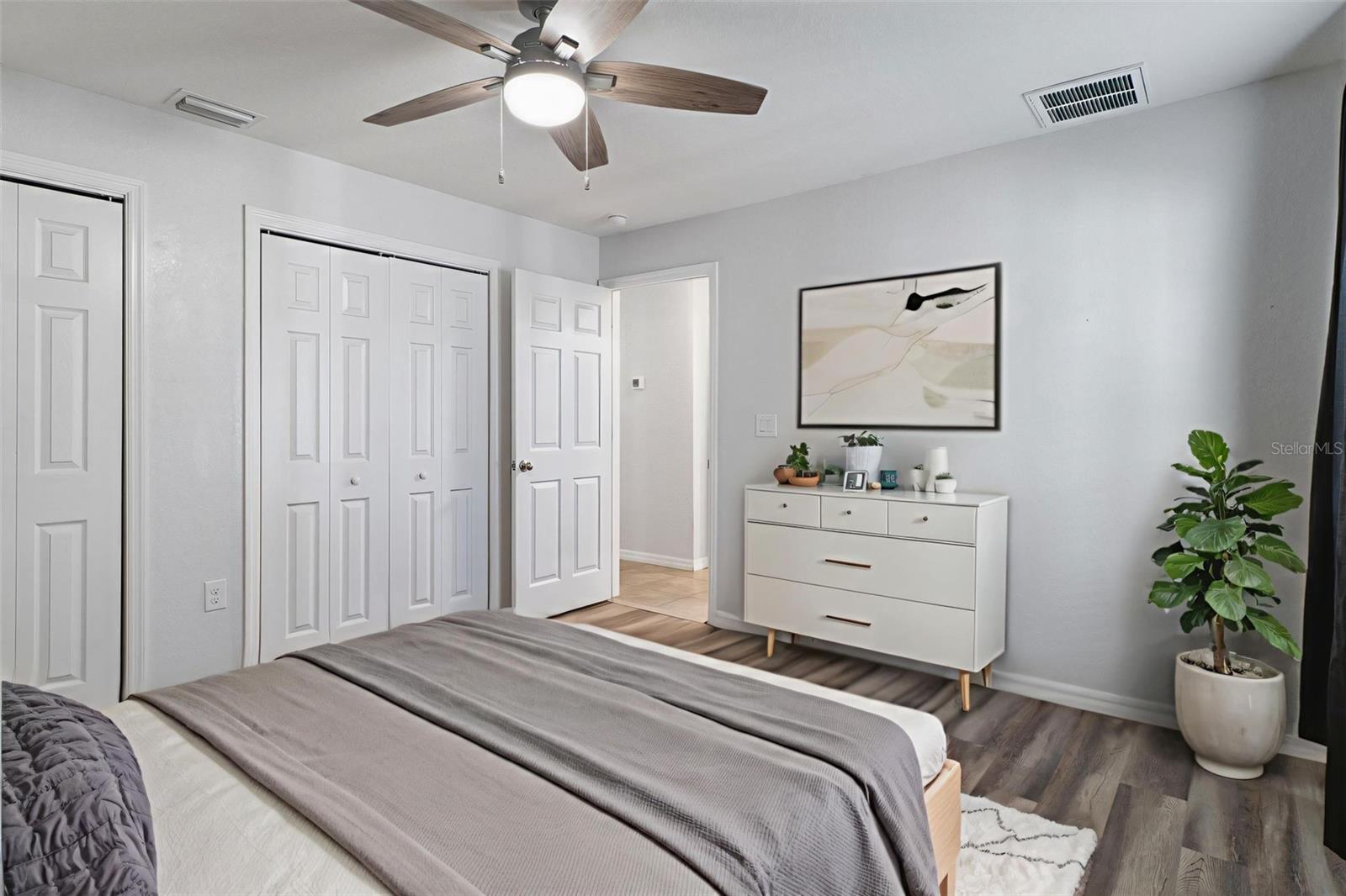 ROYAL HIGHLANDS - Residential