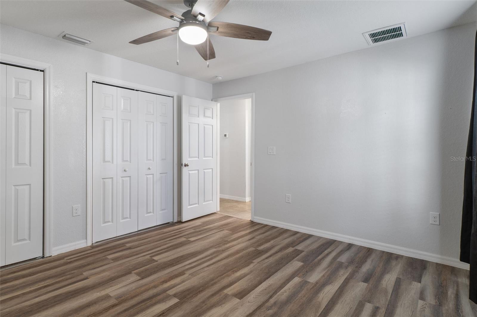 ROYAL HIGHLANDS - Residential